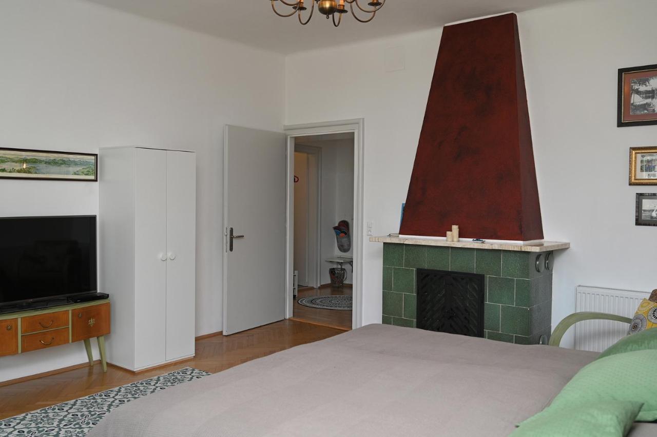 Appartement Das Karawankenplatz! Haus Der Geschenke-Carinthia à Velden am Wörther See Extérieur photo