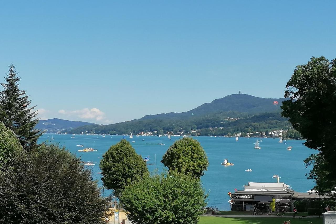 Appartement Das Karawankenplatz! Haus Der Geschenke-Carinthia à Velden am Wörther See Extérieur photo