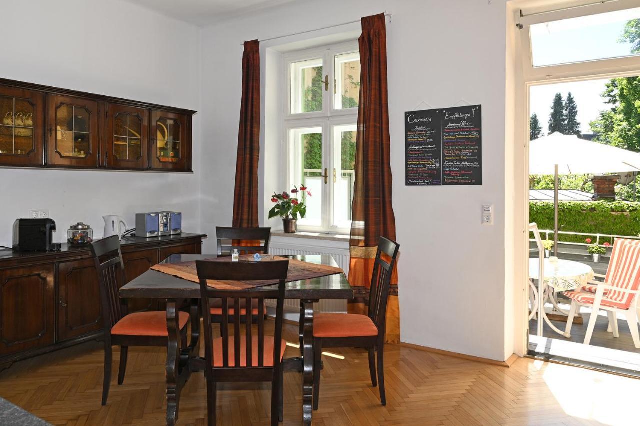 Appartement Das Karawankenplatz! Haus Der Geschenke-Carinthia à Velden am Wörther See Extérieur photo